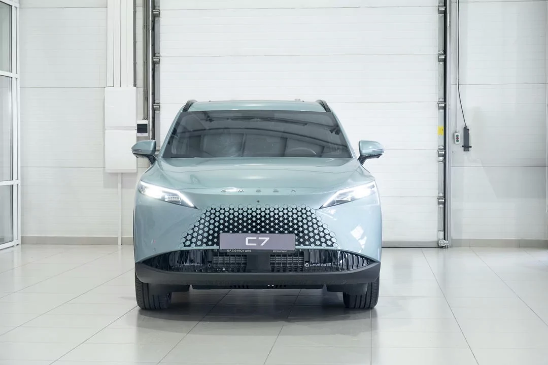 OMODA C7